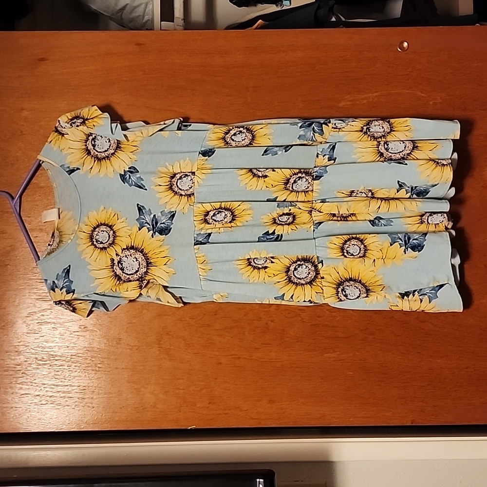 Curvy sunflower dress 1X light blue yellow sunflower
